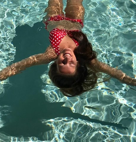 Brenna Winters 美しい女優 写真