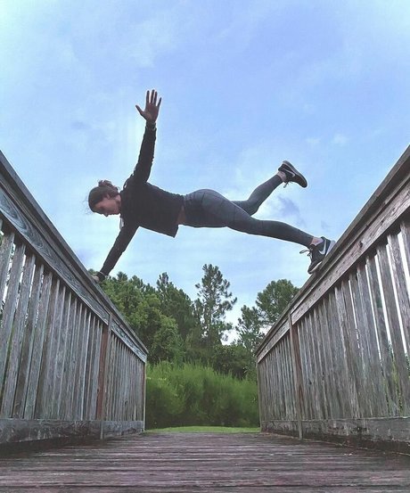 Kaila Petrosino ヌードモデル 写真