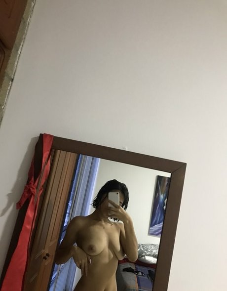 Nanna Leon エロティックなスター 画像