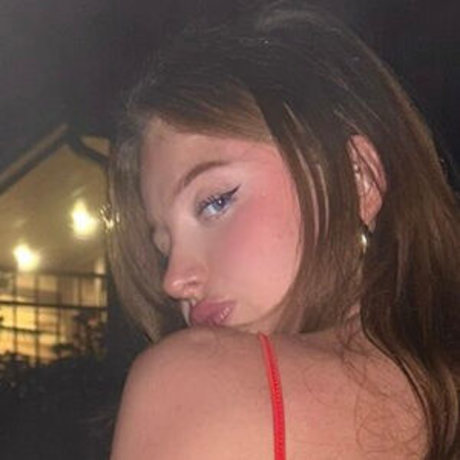 kyliefoxxy アートポルノスター 写真