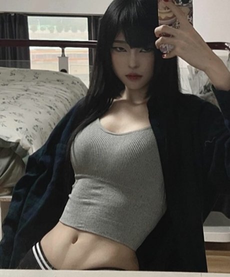 美女ヌードOnlyFans 無料 画像