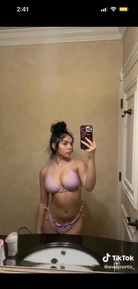 巨乳のオンリーファンズ ポルノグラフィック 写真