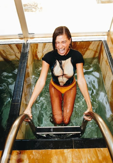 Hailey Baldwin ポルノスター ホット ギャラリー