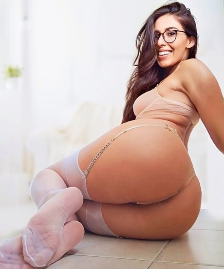 Eva Lenso ヌードスター 写真