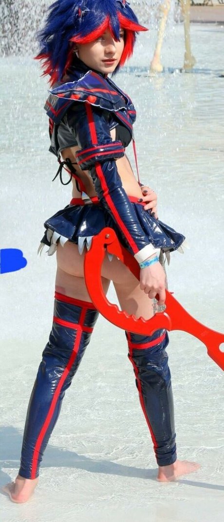 _izzy 1014 cosplay_ アートモデル 写真