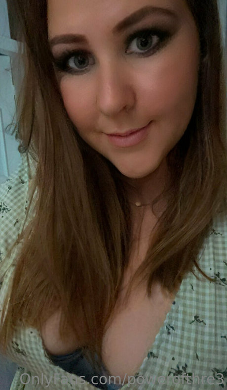 powerofthre3 素敵なモデル アーカイブ