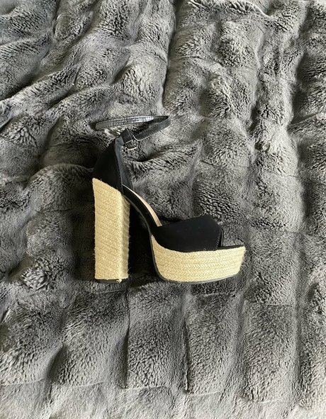 zoeytaylor xxx ポルノスター 素敵 画像