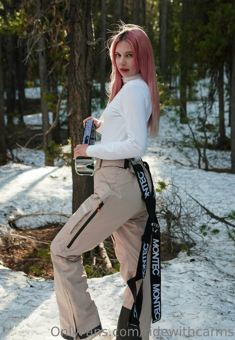 ridewithcarms アダルト女優 写真