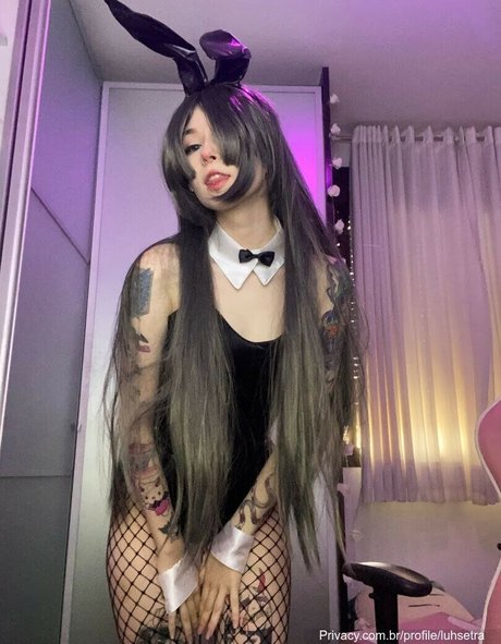 Luh Setra ポルノスター 写真