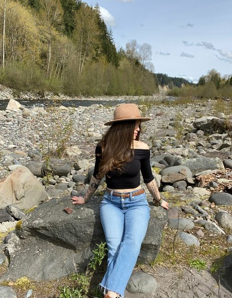 titstattsntravel HD女優 画像