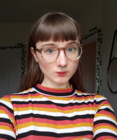 BBW フェイシャル OnlyFans セクシー裸 写真