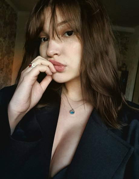 qanqyz45 高品質のポルノスター 写真