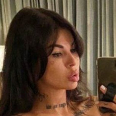 Dj Lady Vamp ポルノモデル 写真