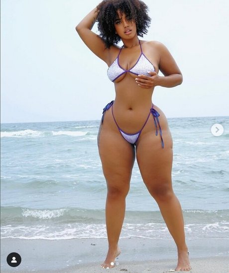 LightSkin HDポルノスター 写真