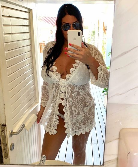 elisabetta mediterraneagirl アダルトスター 写真