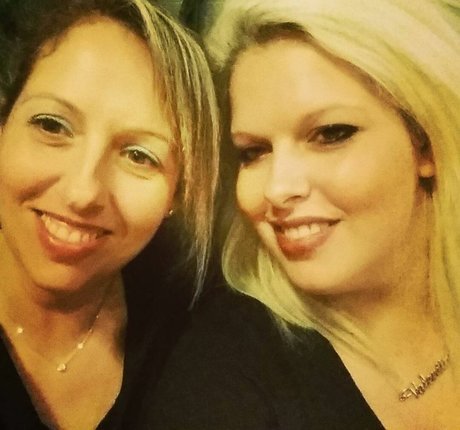 裸の熟女オンリーファンズ 裸 写真