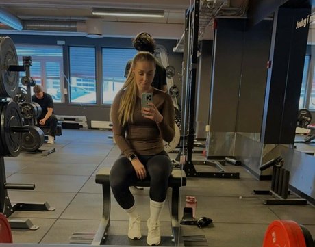 Musarita 完璧なモデル ギャラリー