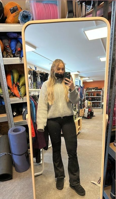 Musarita 無料女優 写真