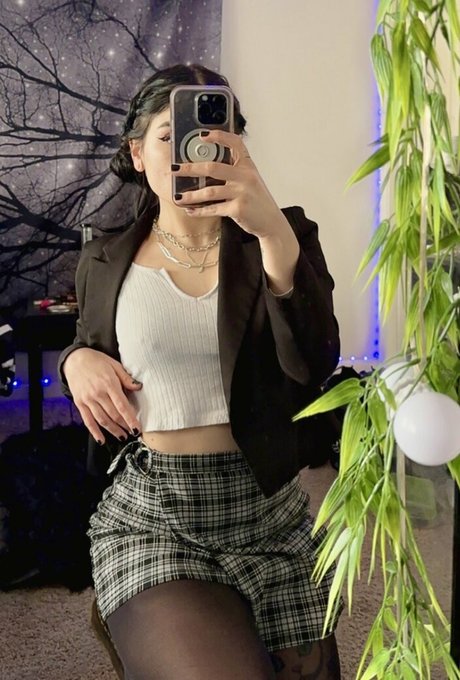 日本の女子高生OnlyFans 無料 写真