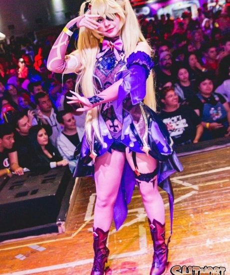 Oh No Anna ポルノモデル 画像