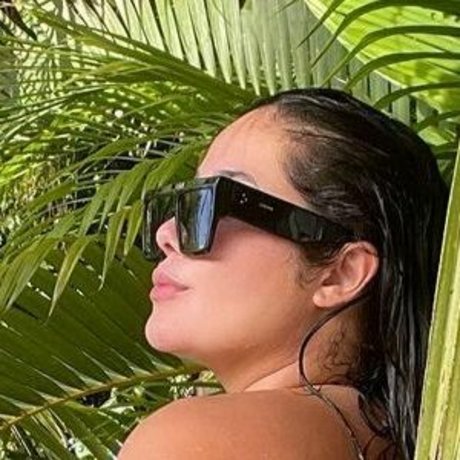 赤毛の太めOnlyFans 無料エロ 写真