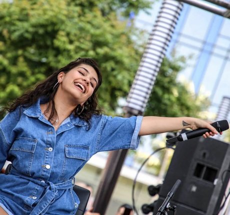 巨乳ティーンオンリーファンズ 無料xxx 画像