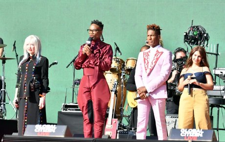 巨乳ティーンオンリーファンズ 美しいヌード 写真