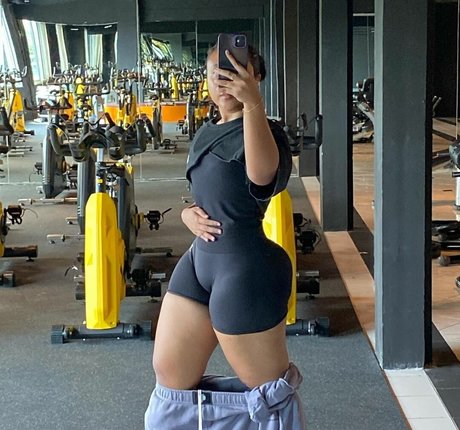 Hai faza 完璧なモデル 画像