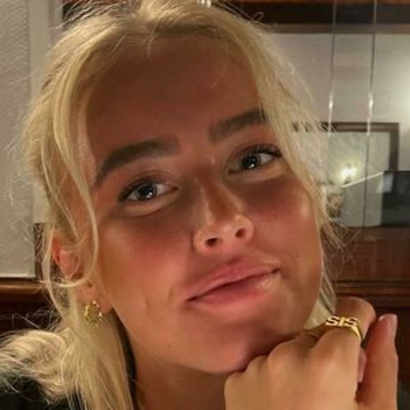 Its Emma 18 HDスター ギャラリー