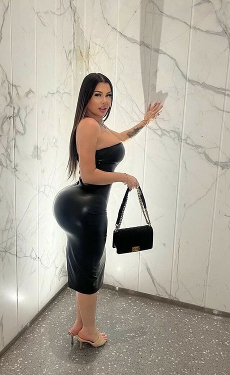 Brielez1 ポルノスター 高品質 画像