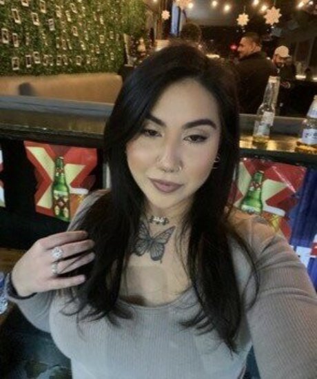 missnalgonadtx 裸のモデル 写真