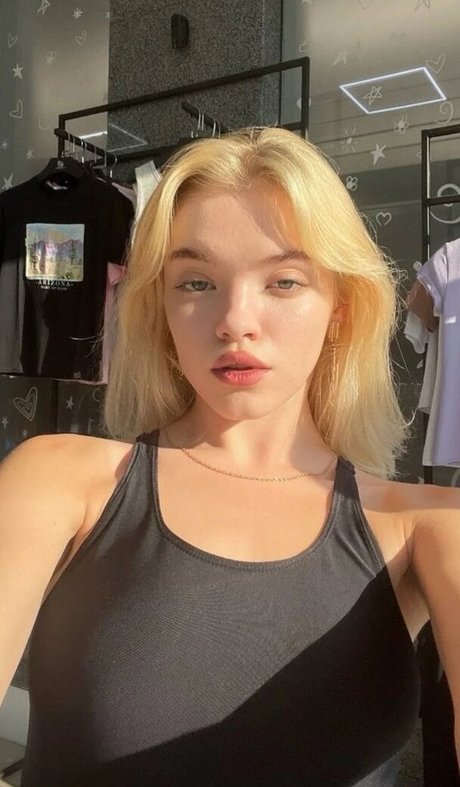 Ritori2005 ポルノスター 美しい 画像