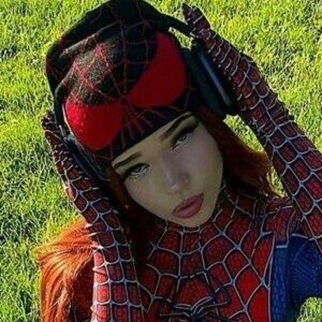 パフィーオンリーファンズ セクシー 写真