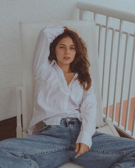 Lola Juarez_ 素敵なモデル 写真