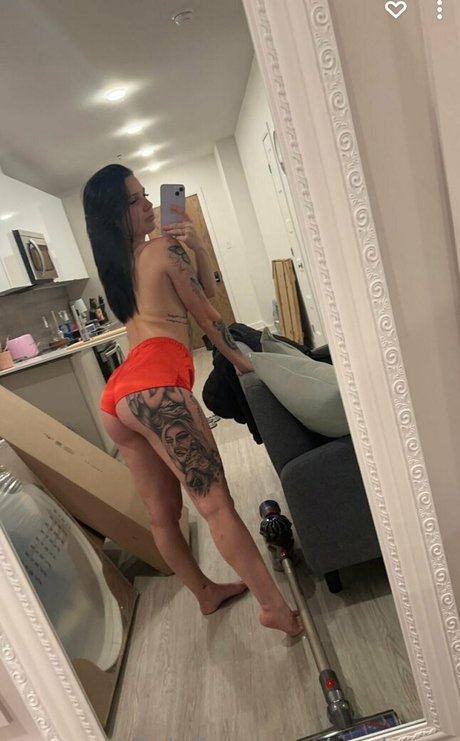 Valerie Jacques ポルノスター ヌード ギャラリー