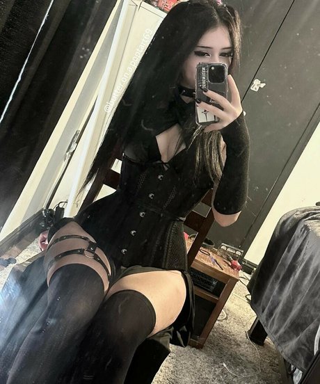 シックオンリーファン セクシー 写真