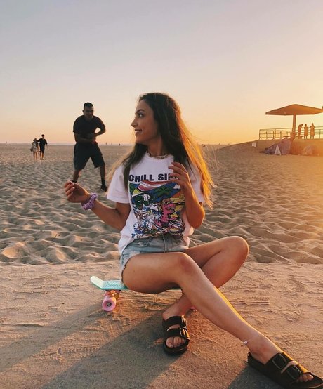 曲線美のラテン系オンリーファンズ トップ ギャラリー