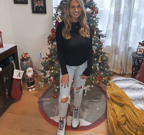 Sierra Bate 無料モデル 画像