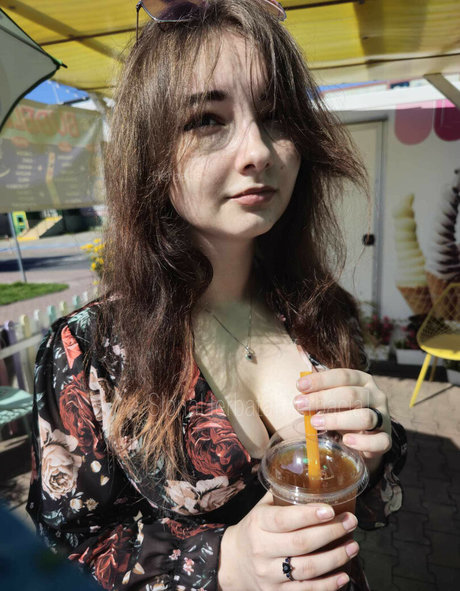 kit tyvibe セクシーモデル ギャラリー