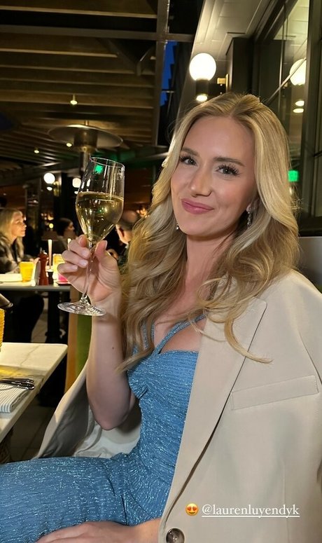 Lauren Burnham 独占ポルノスター 写真