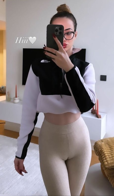 毛深いラテン系オンリーファンズ 無料ポルノ 写真