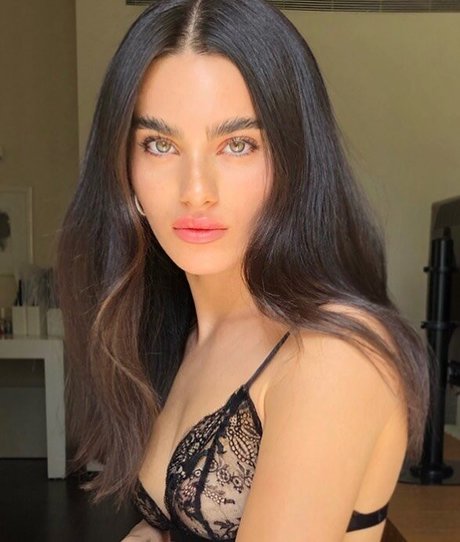 Youval Elishakov エロティックなスター 写真