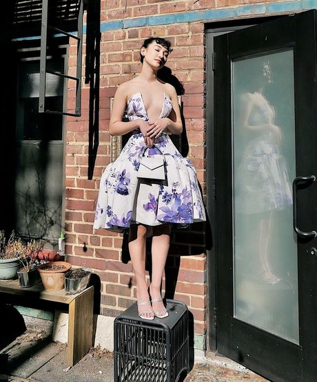 Minnie Mills アダルトスター ギャラリー