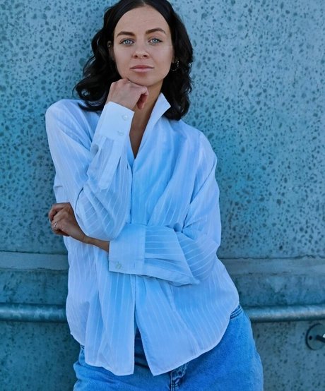 BBWシーメールオンリーファンズ ホットヌード 写真