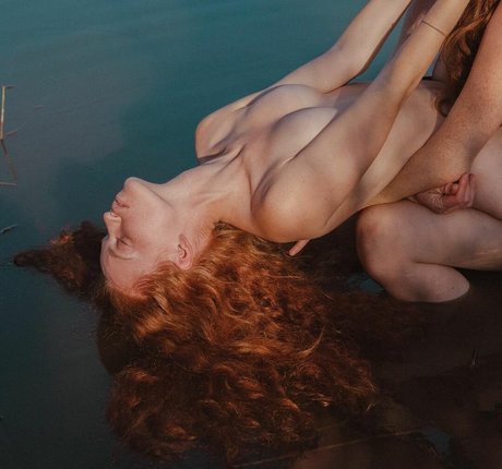 Dana And Marina Kushnir ポルノ女優 写真