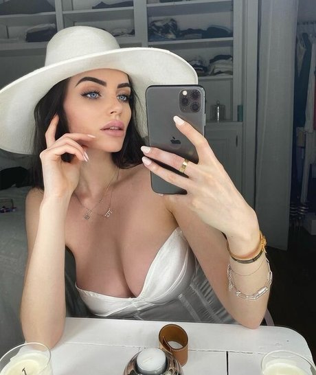 Eden Grudler ヌード女優 画像