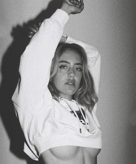 Shir Ruvio トップ女優 写真