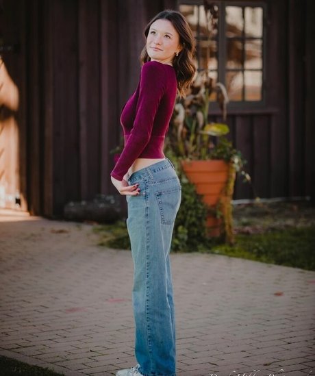 ビデオ通話 オンリーファンズ ホットヌード 写真