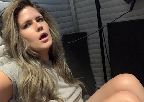 50歳のOnlyFans 無料裸 写真