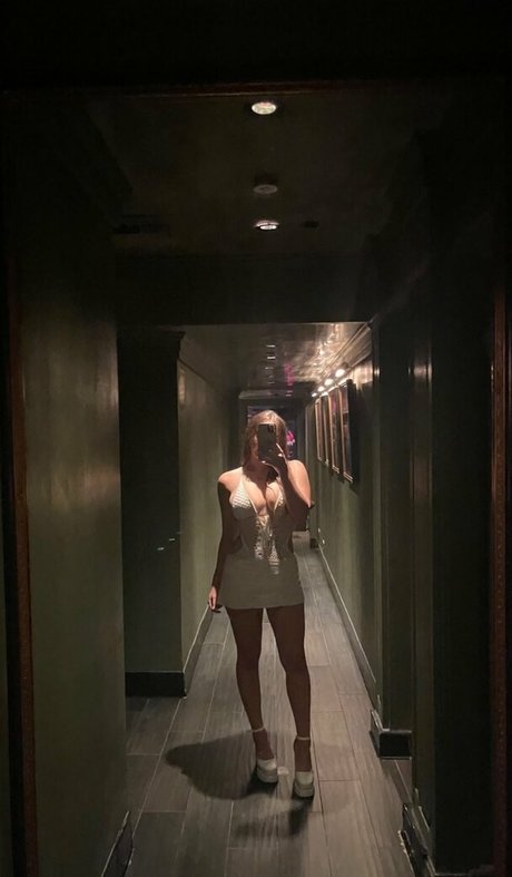 痩せたティーンのオンリーファンズ ポルノ アーカイブ